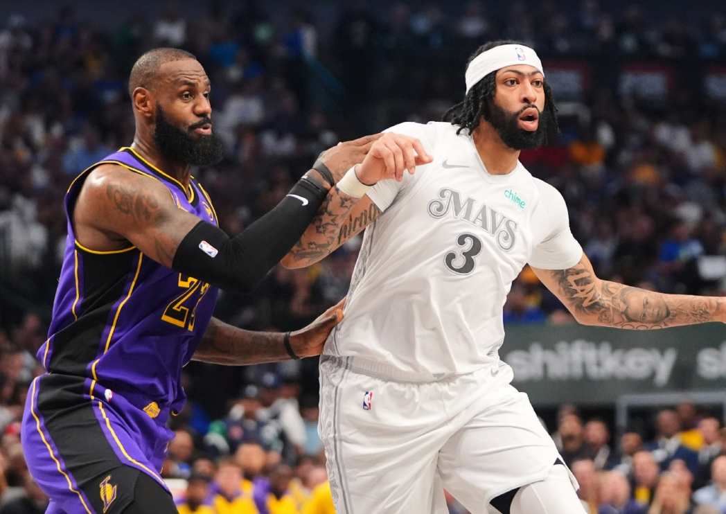 4年9000万，只为留住一个替补！3年1.76亿，浓眉或许又该离开了