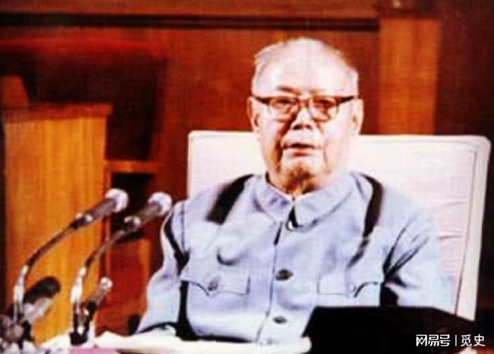 1986年叶剑英去世，六位遗孀排序让工作人员犯难，聂帅拍板解难题